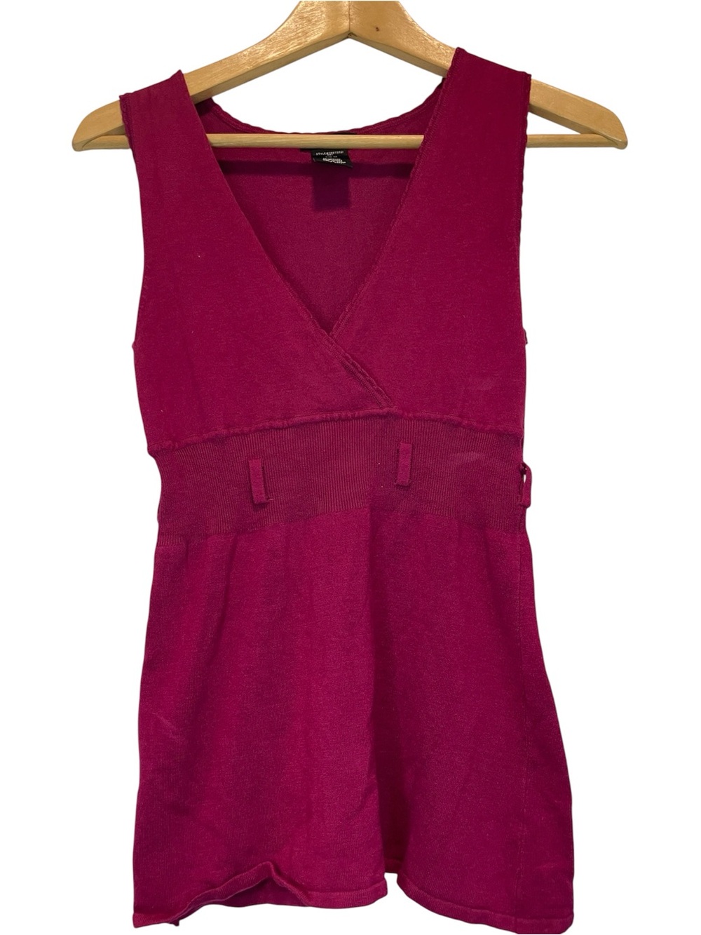 Y2K Women’s Magenta V-Neck Knit Tank Top